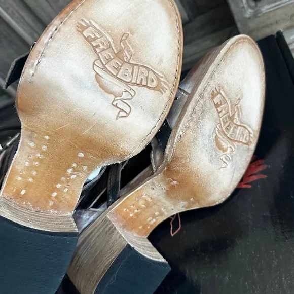 New Freebird Cheyenne Taupe Bootie Size 9 Stylish Women's Leather Boots - Picture 5 of 7